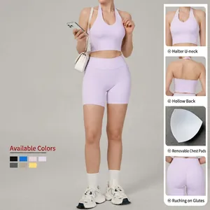 Ensemble de yoga violet clair avec brassière col U et short froncé taille haute