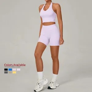 Ensemble de yoga deux pièces lavande avec brassière dos nu et short de cyclisme