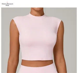 Detail of cherry blossom pink tight-fitting quick-dry yoga top with small fly sleeves