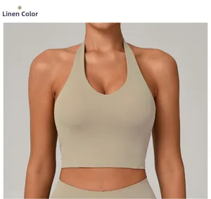 Dettaglio ravvicinato di un reggiseno sportivo da yoga all'americana color lino in maglia