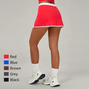 Jupe-short de tennis rouge pour femme avec taille contrastée pour course et fitness