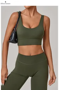 Détail du soutien-gorge de sport vert olive et leggings de yoga à coutures précises