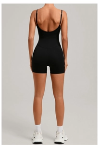 Vue arrière d'un body de yoga noir dos nu avec dos nageur et tissu extensible