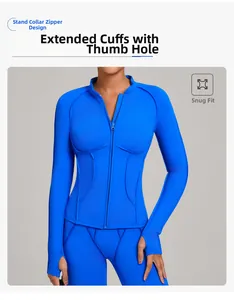 Détail du col montant zippé et des poignets allongés avec passe-pouces sur la veste