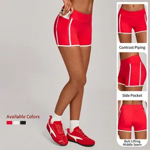 Short de yoga rouge à taille haute avec poches latérales et liseré blanc contrastant