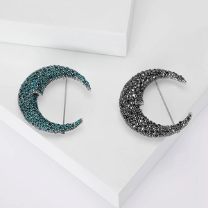 Vintage Moon Face Rhinestone Brooch Personality Simple Crescent Moon Alloy Inlaid Pin For Women Fashion Jewelry Accessory