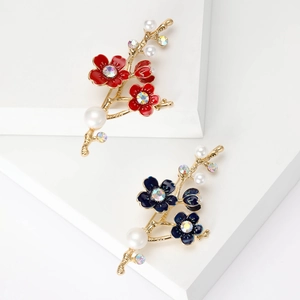 Broche Élégante en Alliage Émail Branche de Fleur de Prunier Avec Künstliche Perles Artificielles Et Strass pour Femmes Bijoux Vintage