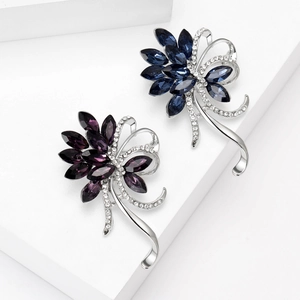 Elegant Alloy Rhinestone Flower Bouquet Brooch Pin For Women Sparkling Ribbon Design Fashion Jewelry For Wedding Party