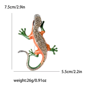 Vintage enamel lizard brooch with champagne rhinestones, dimensions 7.5cm x 5.5cm
