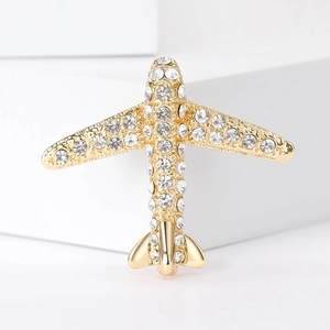Broche avion dorée élégante avec strass brillants pour costumes de luxe femmes