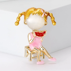 Simpatica Spilla in Lega di Ragazza dei Cartoni Animati Che Mangia Anguria Rosa Smalto Goccia d'Olio con Perla Artificiale Regalo Donna