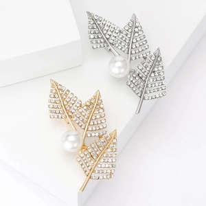 Elegant Alloy Rhinestone Leaf Brooch Pin With Round Faux Artificial Pearl Vintage Plant Style Accessories For Women Daily Jewelry Gift