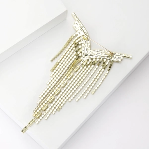 Elegant gold Y-shaped rhinestone tassel brooch for women with sparkling crystal chains
