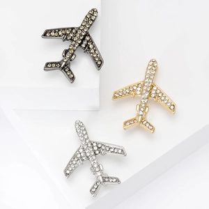 Broche en Strass en Forme d'Avion à la Mode en Alliage Incrusté de Cristal Étincelant pour Costumes de Femmes Accessoires Bijoux