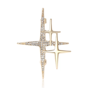 Élégante broche étoile dorée pour femme avec pavé de cristaux blancs et fini poli