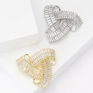 Broche Triangle Géométrique en Alliage de Luxe avec Strass pour Femmes Accessoires de Broche Géométrique de Mode Style Coréen