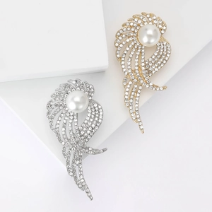 Elegante spilla a piuma con perla e strass scintillanti in finitura oro e argento