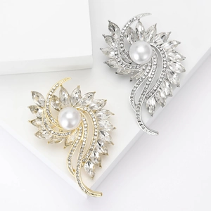 Eleganter Legierung Blumen Broschen Pin Mit Künstliche Perlenimitat Und Strass Luxus Wirbel Floral Design Für Damen Hochzeit Schmuck