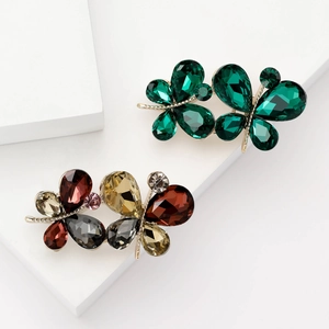Élégante Broche Papillon en Alliage Avec Strass Pour Femmes Corsage de Veste de Costume Rétro Coréen Épingle En Forme d'Insecte Bijoux