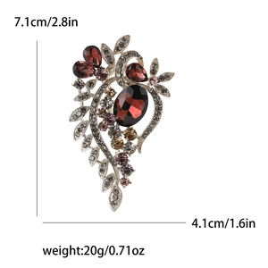 Elegant floral glass brooch for women with ruby red and clear rhinestones on gold base