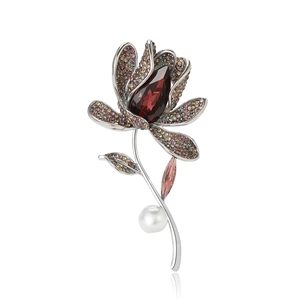Elegant floral alloy brooch with sparkling red crystals and white imitation pearl detail