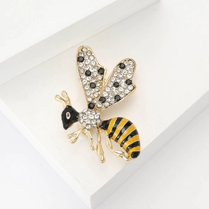 Elegante spilla a vespa in oro con strass e smalto per abiti e camicie di alta qualità