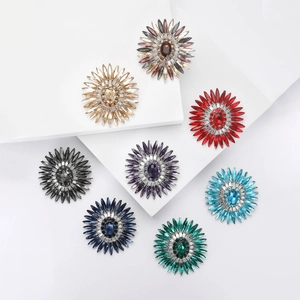 Spilla Girasole in Lega alla Moda per Donna Squisito Cristallo Scintillante Fiore Botanico Corsage Gioielli Spilla Accessorio