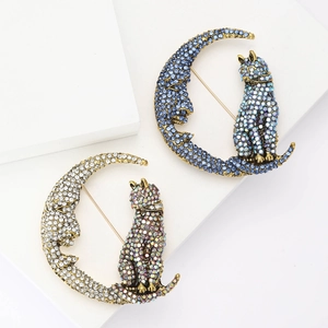 Vintage Alloy Rhinestone Moon Cat Brooch Pin For Women Elegant Gold Plated Animal Shape Breastpin Clothing Jewelry Gift