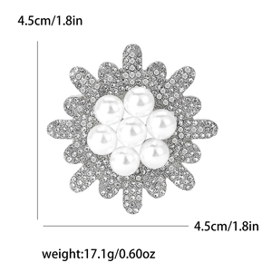 Details zur Sonnenblumen-Brosche mit Strass und Perlen, Größe 4,5 cm und Gewicht 17,1 g