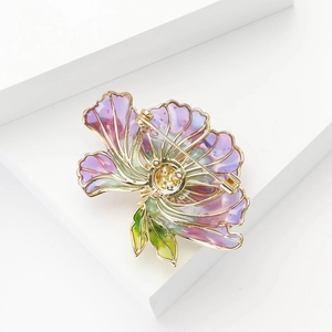 Elegant purple peony flower brooch with gold plating and pearl accents for women coat