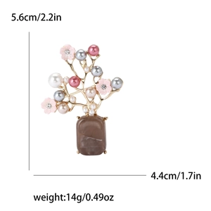 Élégante broche vase en fleur de prunier dorée avec perles colorées pour femme