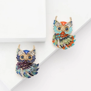 Mignonne Broche Hibou en Alliage Émail pour Femmes Forme d'Animal Vintage Strass Incrusté Badge Pin pour Costume Cardigan