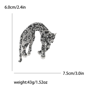 Detailed view of silver leopard brooch with clear dimensions and crystal rhinestones