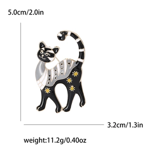 Detailed cat enamel brooch dimensions showing 5.0cm height and daisy pattern details