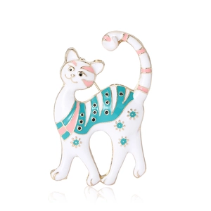 Creative white enamel cat brooch with blue flower pattern and gold plated alloy trim