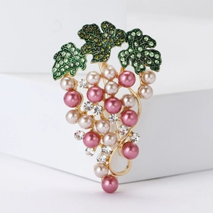 Elegant Grape Shape Brooch Alloy Rhinestone Imitation Artificial Pearl Breastpin For Women Suit Shirt Decoration Fashion Jewelry