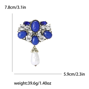 Detailed size chart of vintage Baroque rhinestone brooch with blue stones and pearl drop