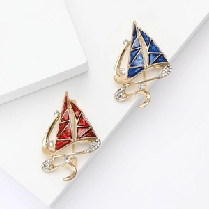 Creative Sailboat Enamel Rhinestone Brooch For Women Men Fashion Marine Style Ship Lapel Pin Clothing Jewelry Accessory Gift