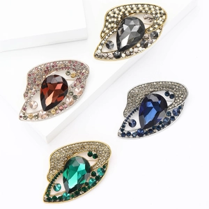 Europäische Vintage Legierung Strass UFO Form Brosche Luxuriöse Wassertropfen Künstlicher Edelstein Brustnadel Für Damen Anzug Zubehör