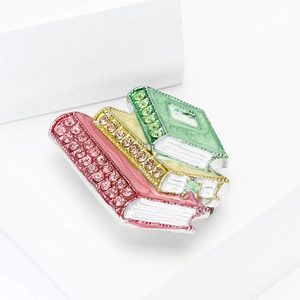 Broche créative de trois livres en émail coloré avec strass pour les vêtements