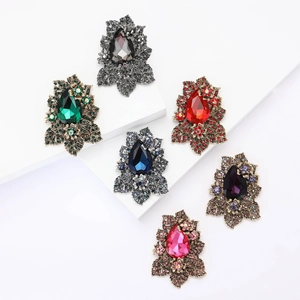 Broche Vintage en Alliage Forme de Fleur et Feuille avec Pierre en Verre Goutte d'Eau et Strass Épinglette pour Femme