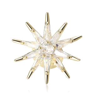 Elegant 8-point star brooch in gold with sparkling micro-pave cubic zirconia crystals