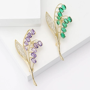 Spilla in Rame con Strass Mughetto per Donna Elegante Fiore Botanico per Completo Cappotto Spilla Gioielli di Lusso Regalo