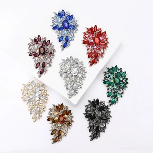 Vintage Legierung Strass Cluster Brosche Für Damen Luxuriöse Kristall Blume Anzug Korsett Nadel Hochzeit Bankett Schmuck Zubehör