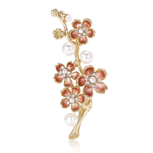 Eleganter Gold-Pflaumenblüten-Brosche mit rosa Emaille-Blüten, weißen Perlen und Kristallen