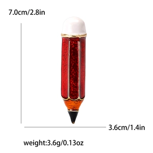 Broche crayon en émail rouge avec bord doré, dimensions 7,0 cm x 3,6 cm pour costumes