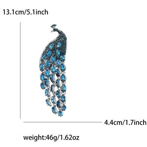 Broche paon élégante avec cristaux, dimensions 13,1x4,4 cm et détails de poids 46g