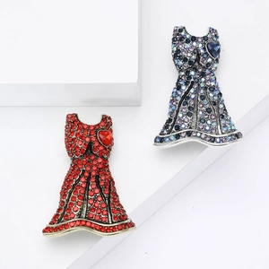 Broche Créative en Alliage Strass Forme de Robe Avec Pierre Gemme Coeur Pour Femmes Bijoux Décoratifs Pour Fête Mariage Costume