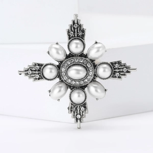 Baroque style silver alloy star brooch with pearls and rhinestones for women