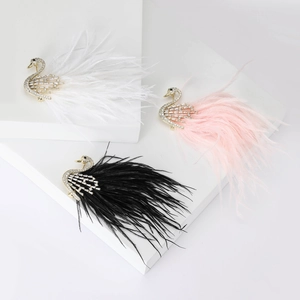 Elegant Copper Zirconia Swan Feather Brooch For Women Luxury Animal Shape Corset Pin Elegant Jewelry Apparel Decoration